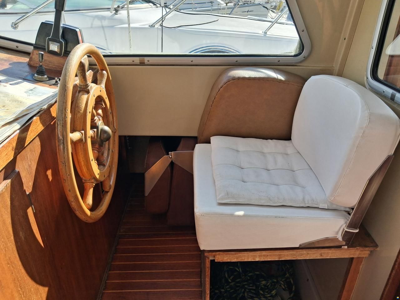LM Boats LM 32