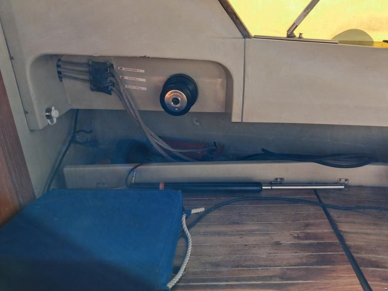 LM Boats LM 32