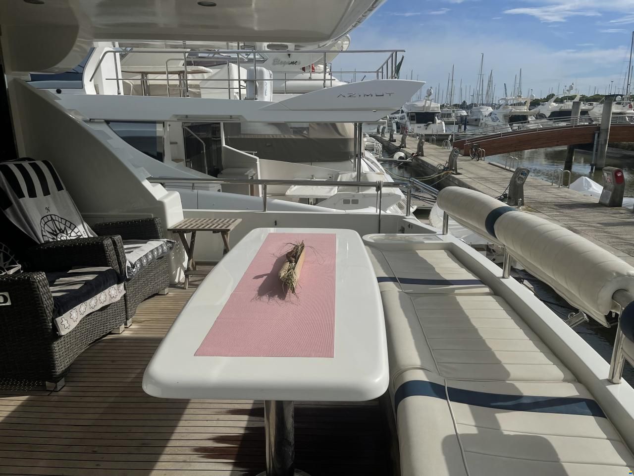 Elegance 70