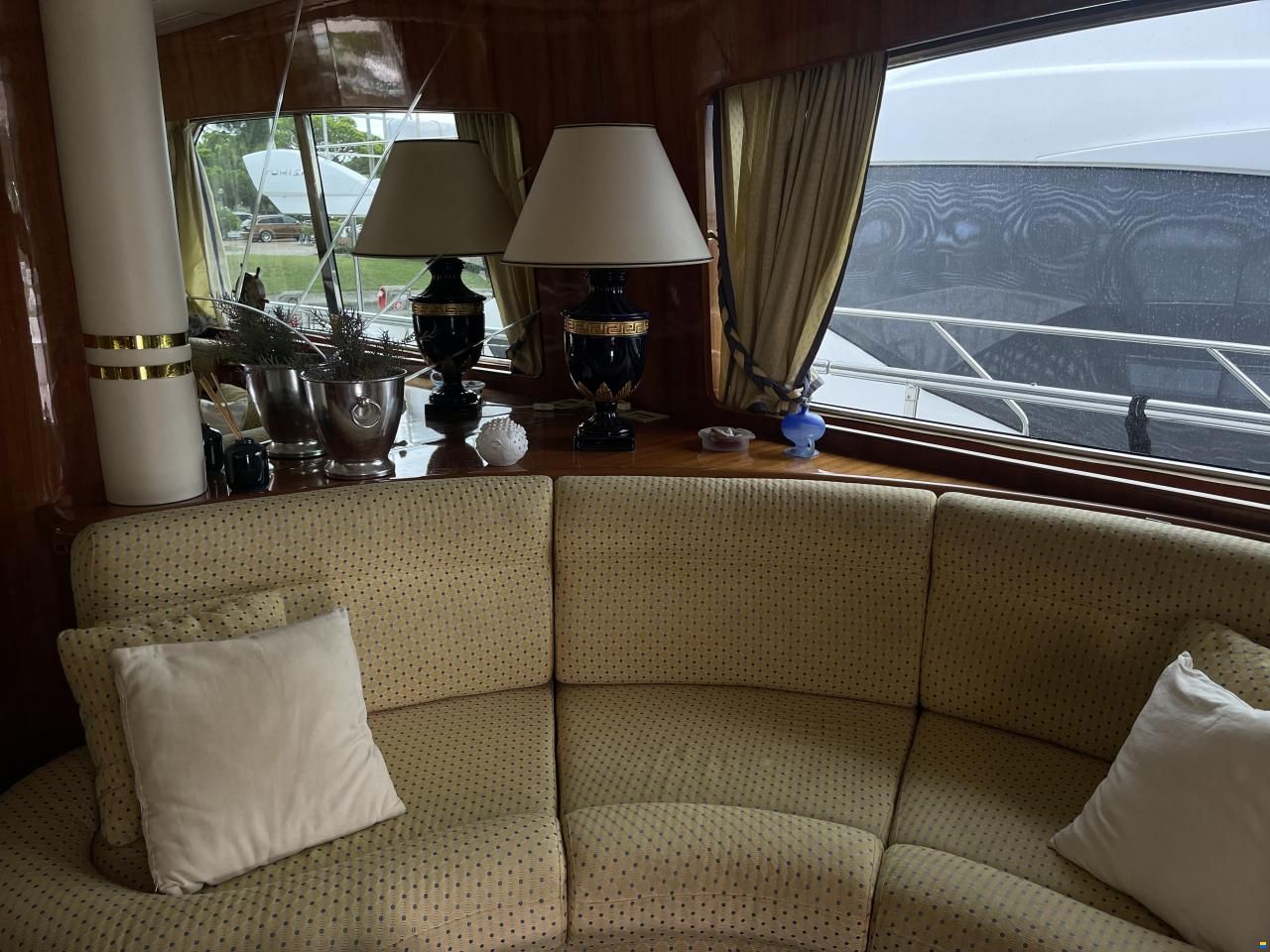 Elegance 70