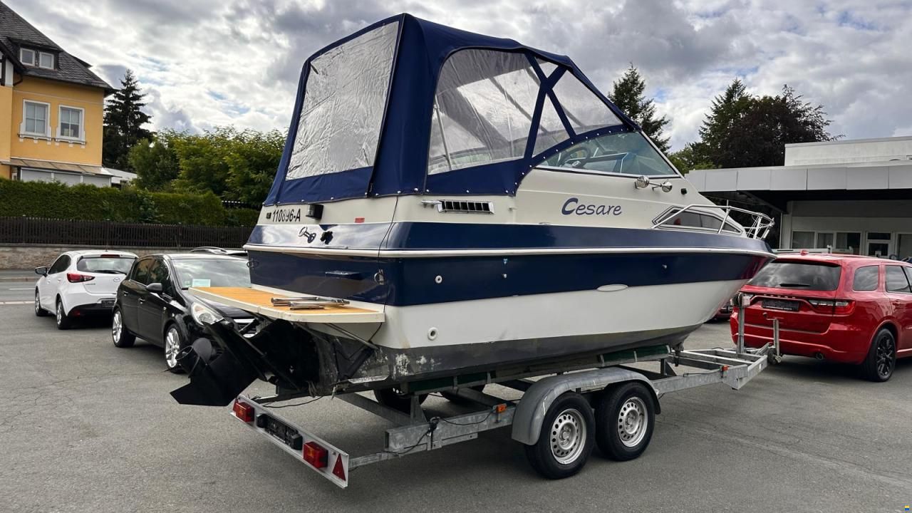 Sea Ray Seville 230