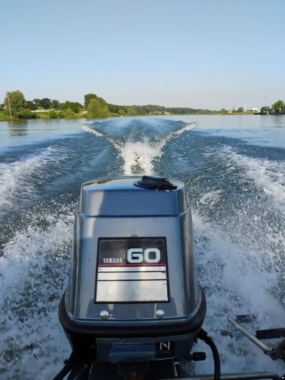 Shakespeare Speedboot 60pk met trailer
