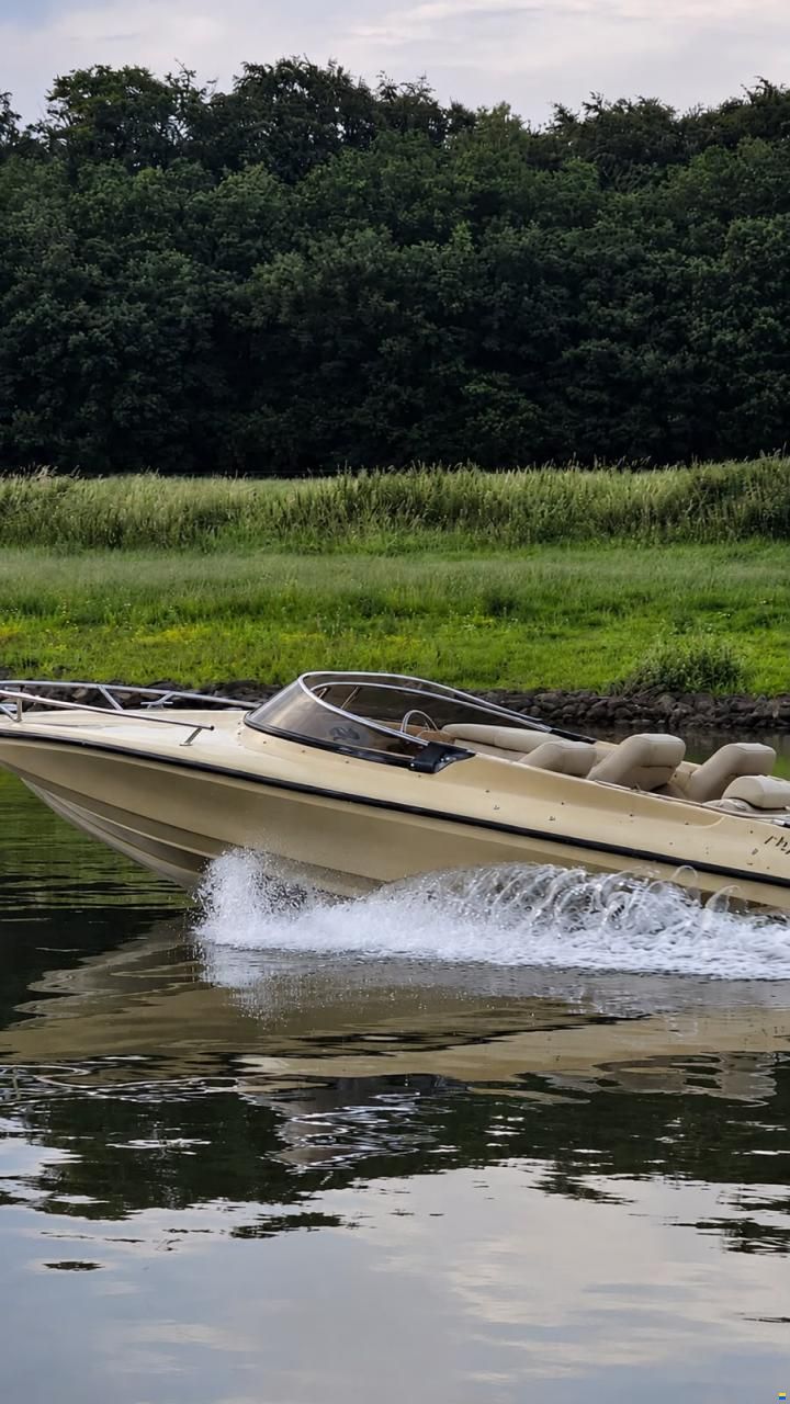 Shakespeare Speedboot 60pk met trailer