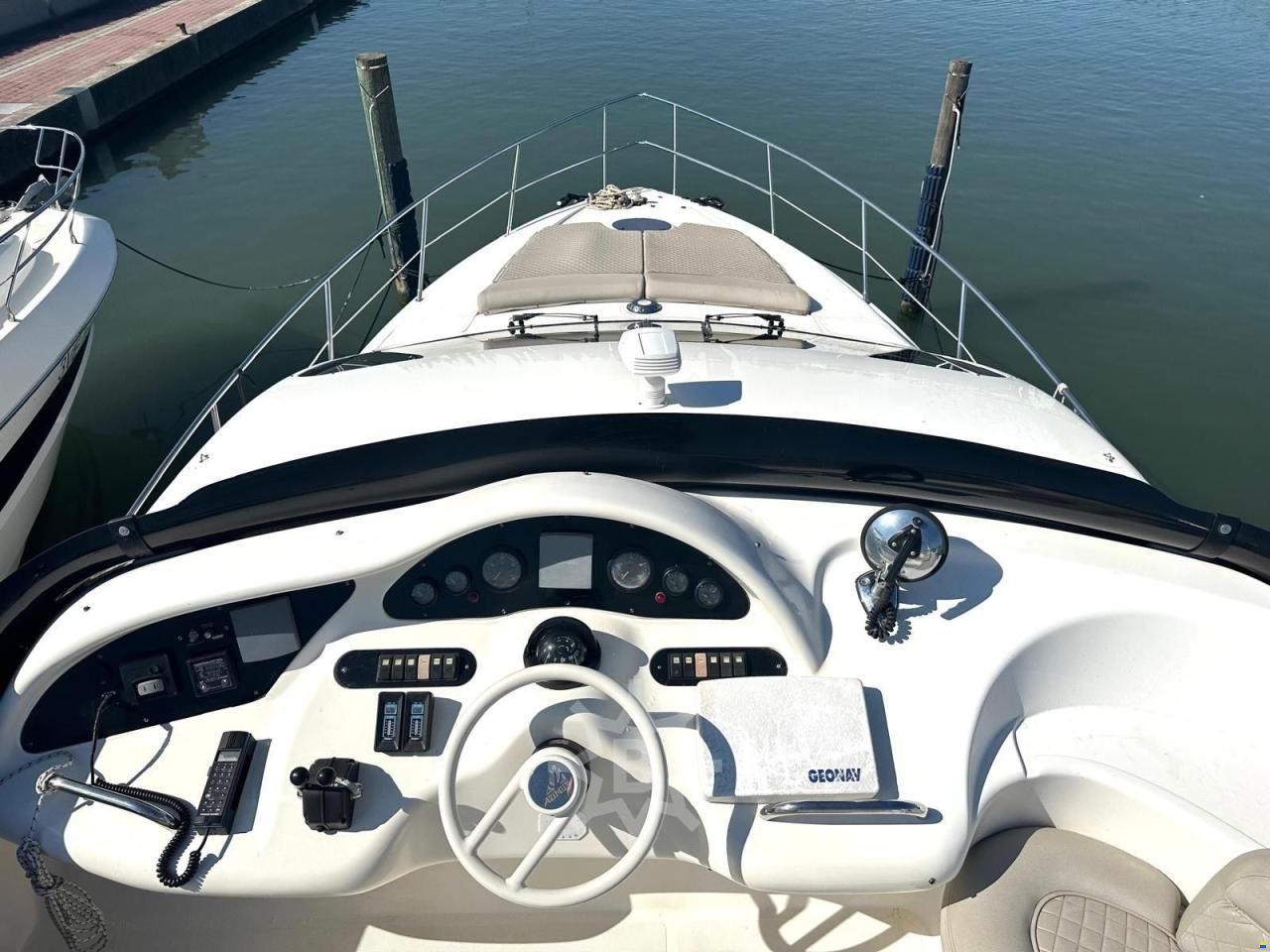 Azimut 46