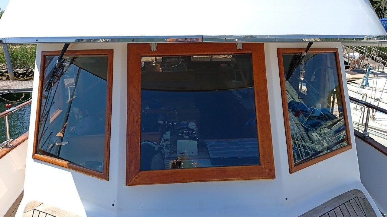 Edership Trawler 39