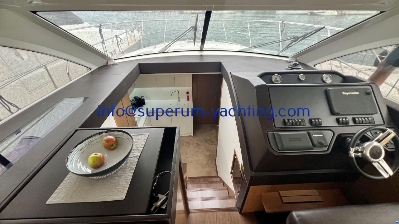 Beneteau 49 GT Flybridge