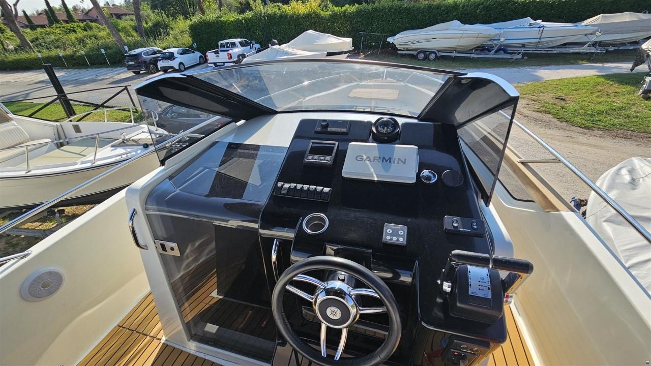 NUVA Yachts M 9 Open