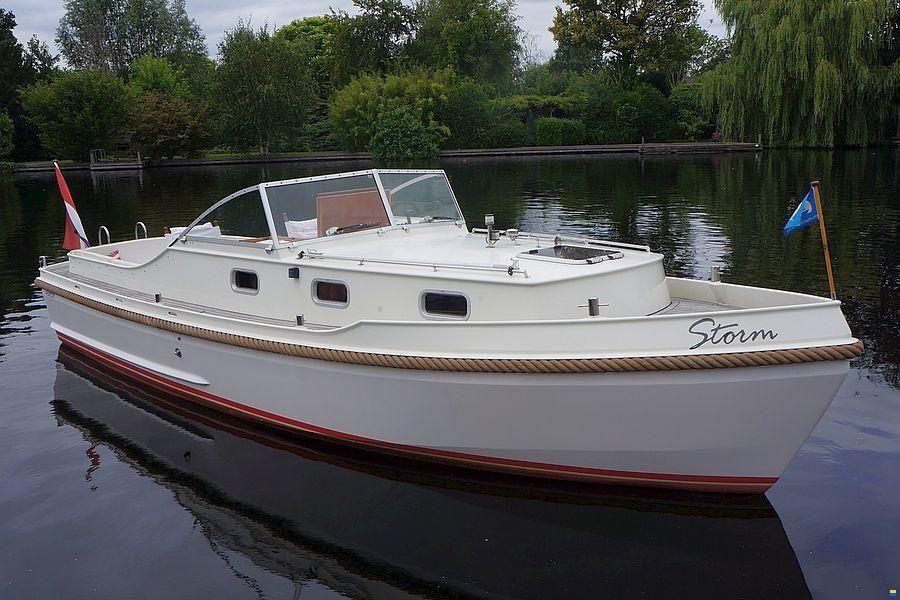 Vedette 8.20 V\/OK