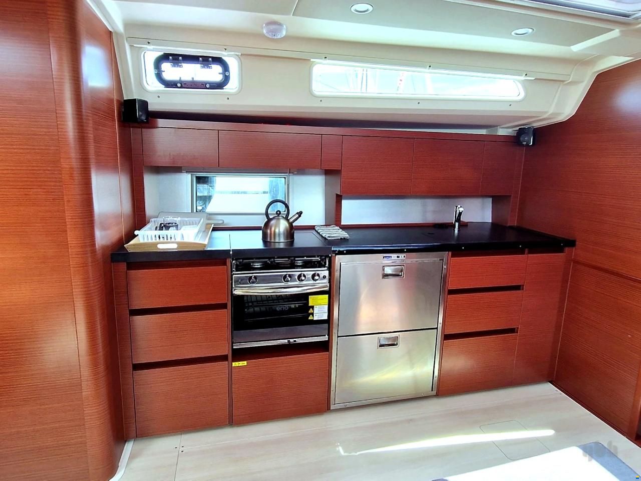 Hanse 508