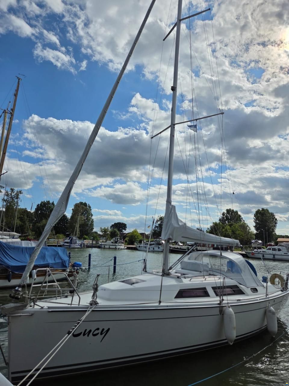 Hanse 325