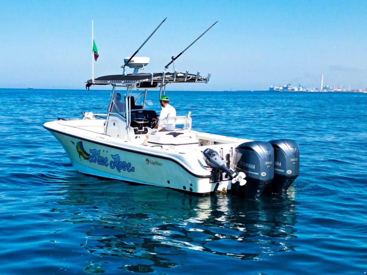 EdgeWater 265 CC
