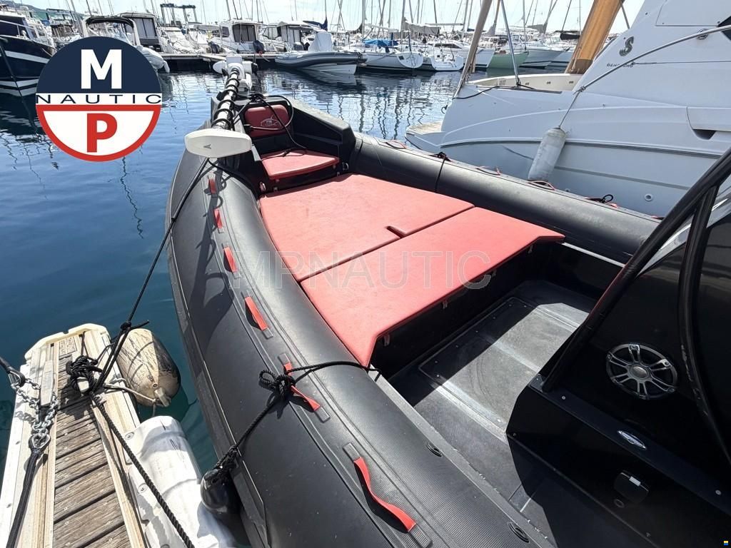 Master Yacht Fishing 775
