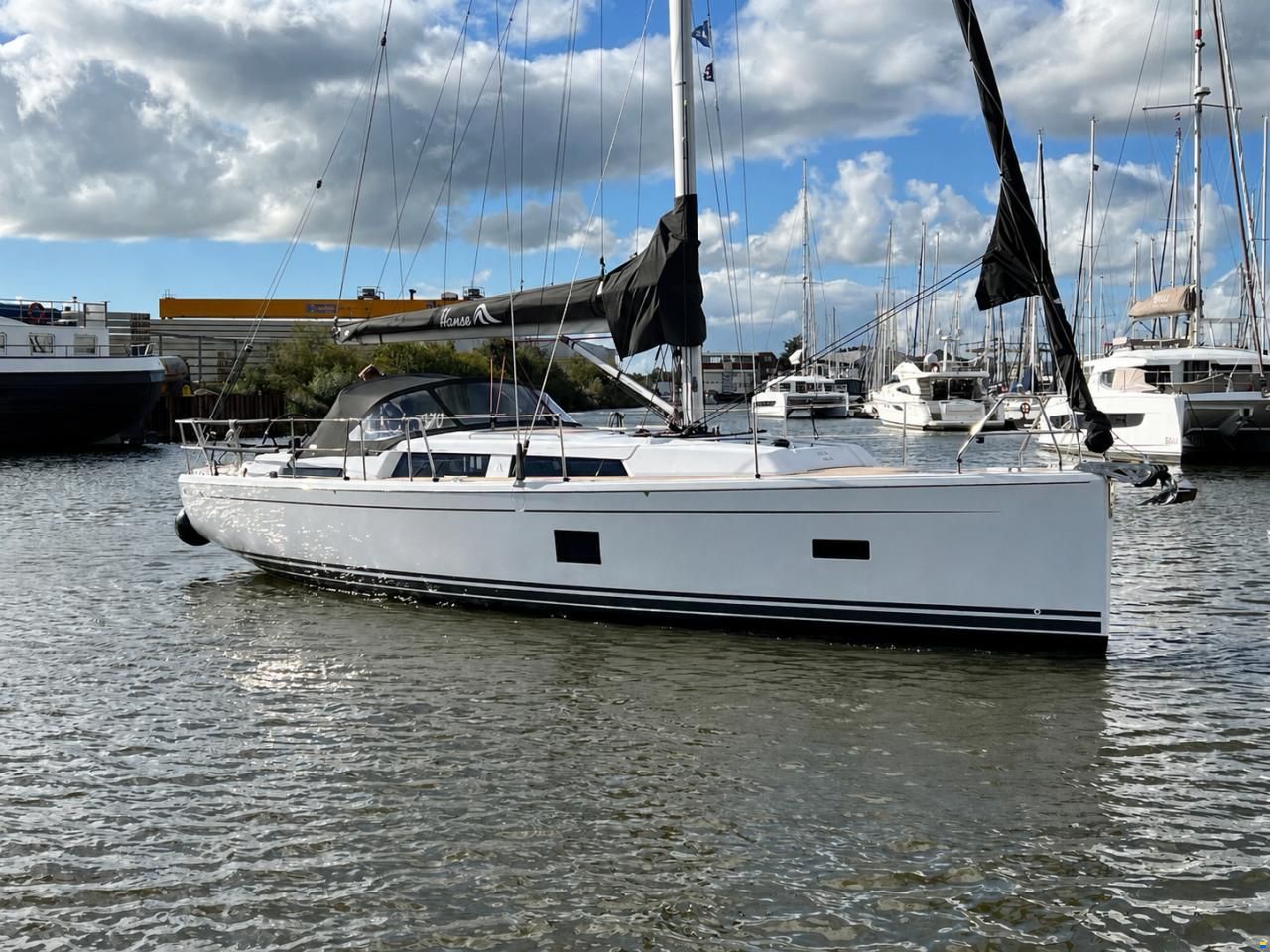 Hanse 388