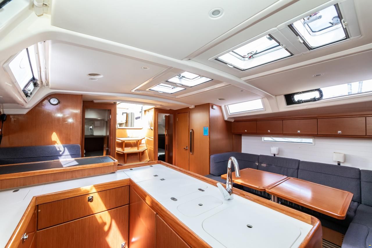 Bavaria Cruiser 56