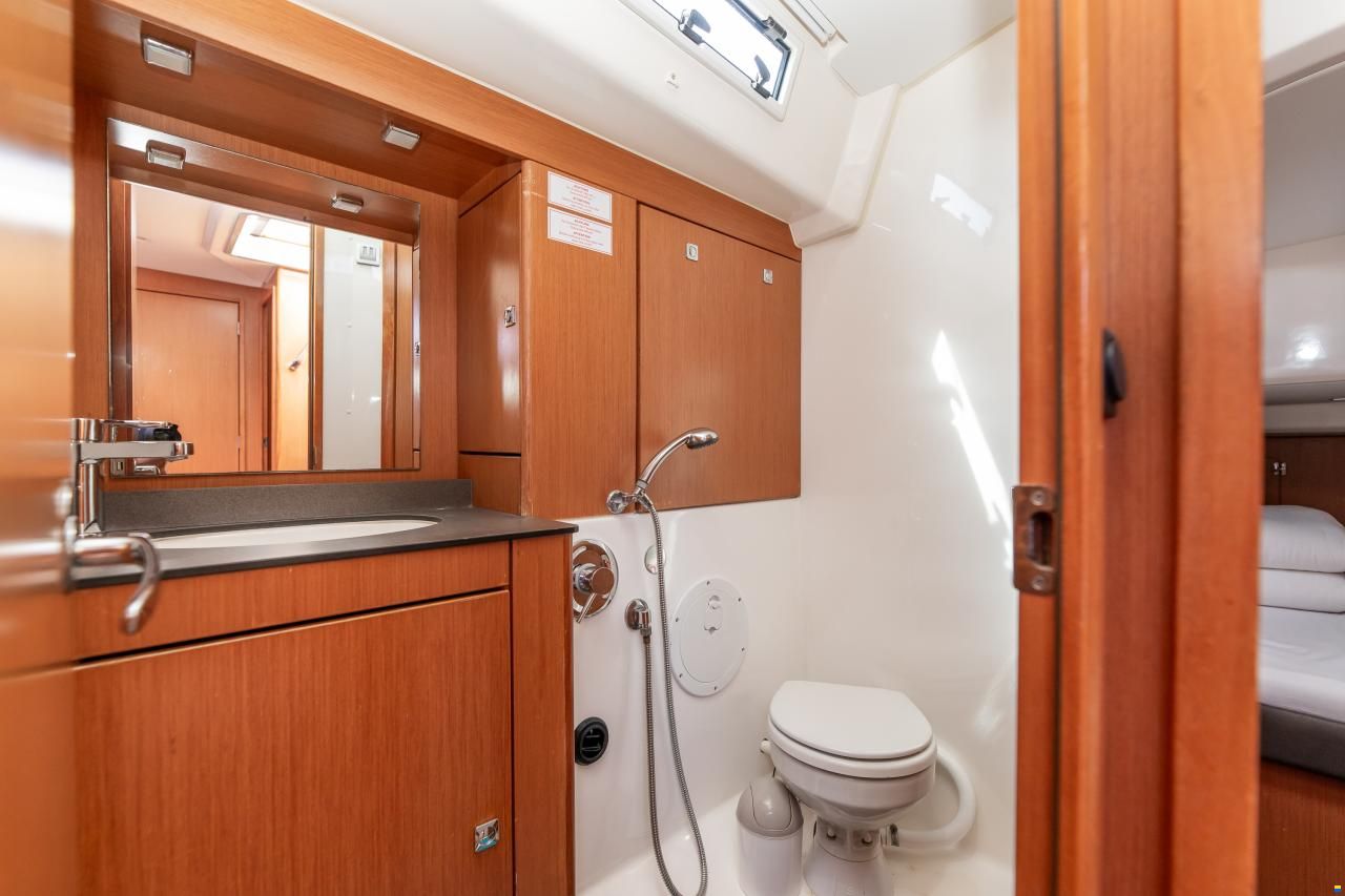 Bavaria Cruiser 56