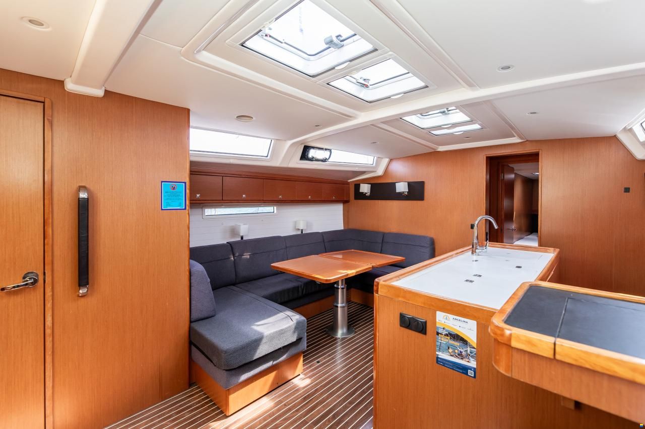Bavaria Cruiser 56