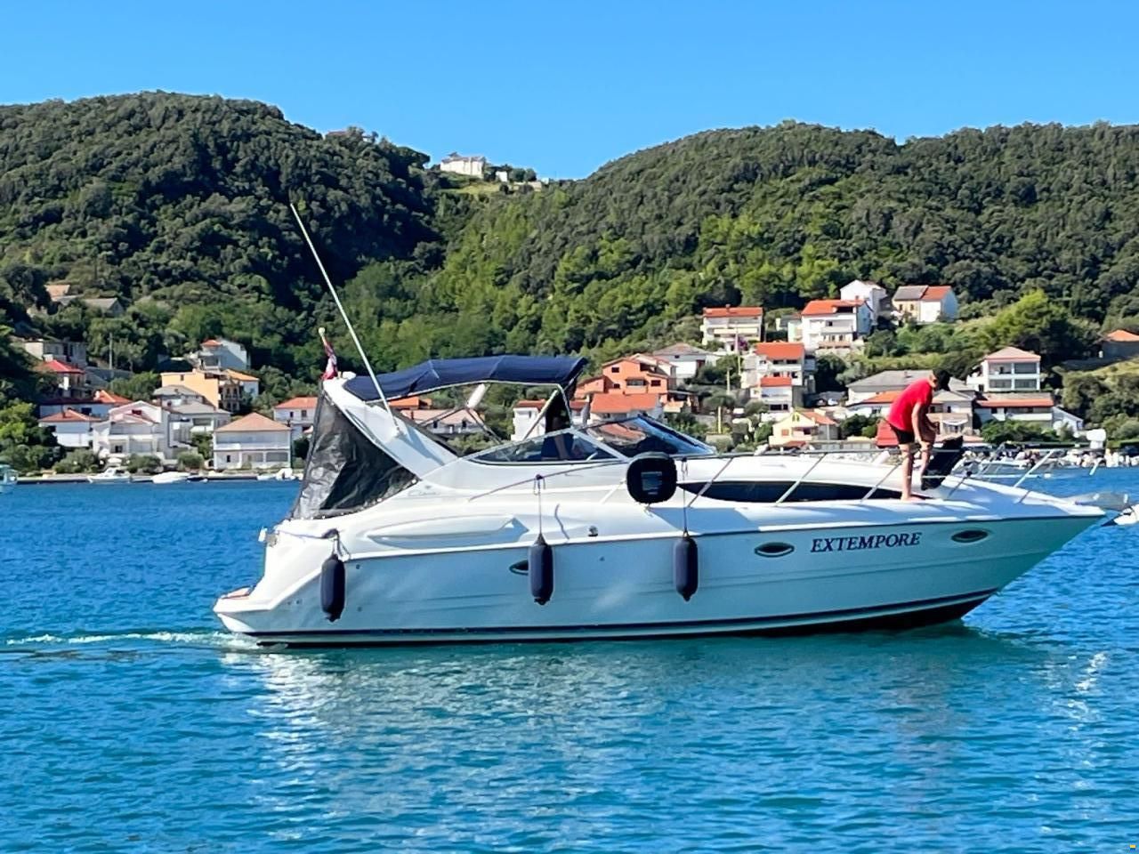 Bayliner 3055