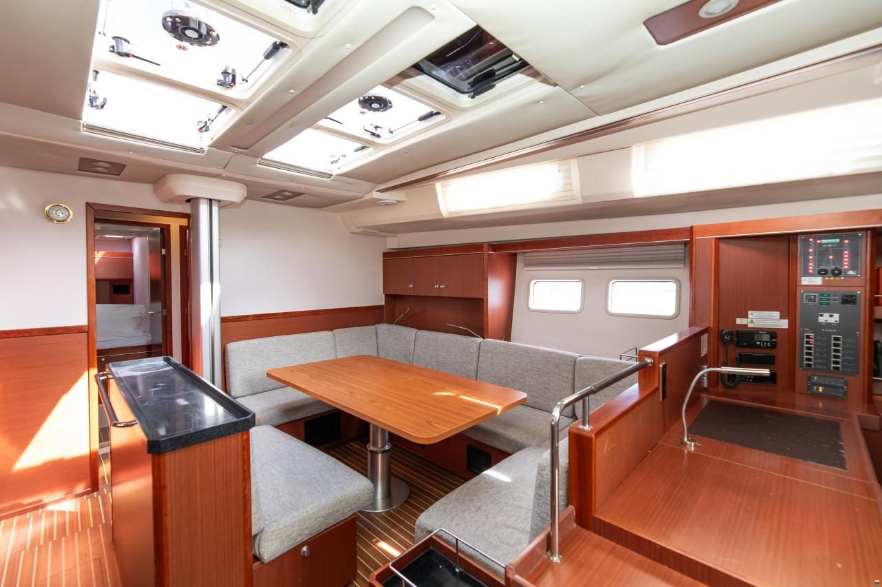 Hanse 575