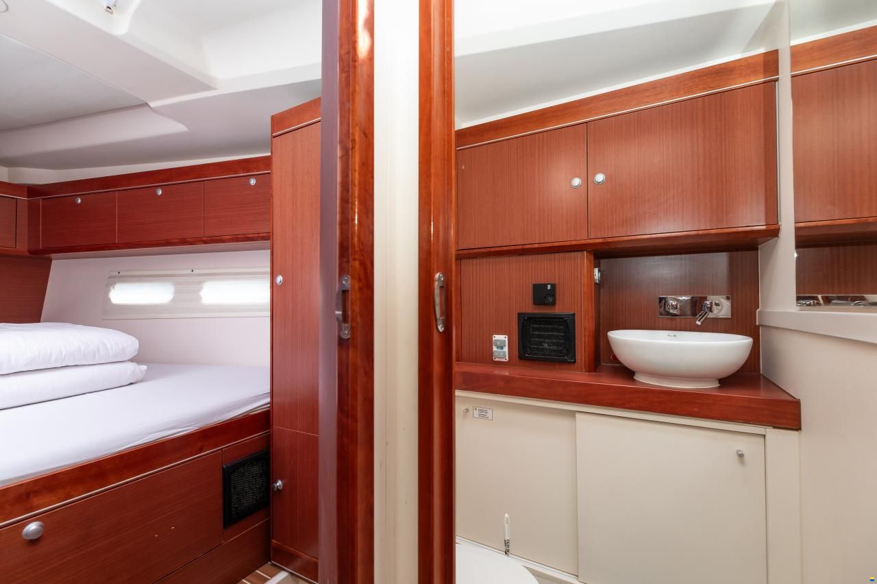 Hanse 575
