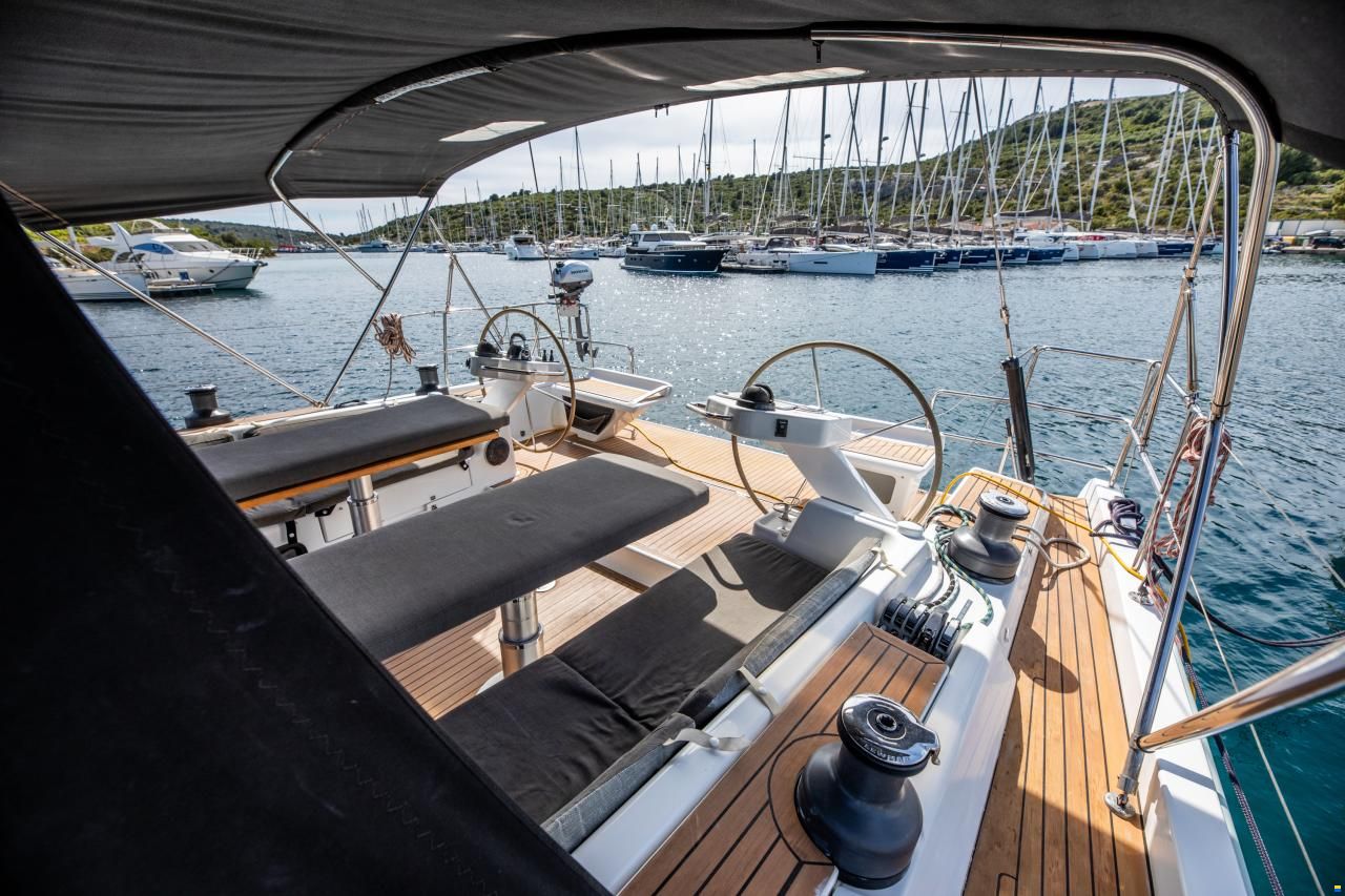 Hanse 575