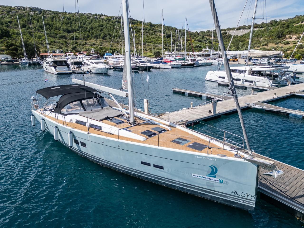 Hanse 575