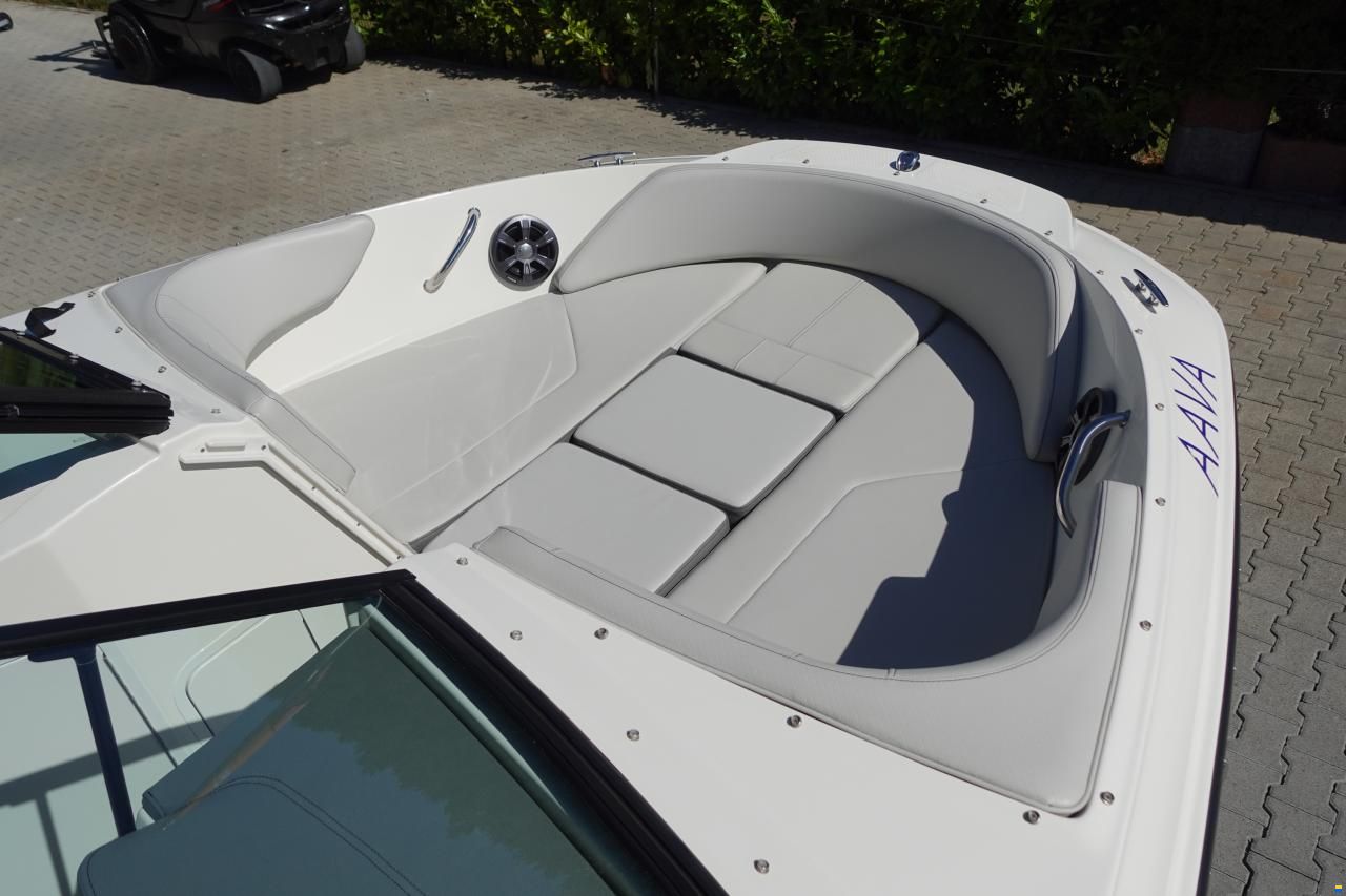 Sea Ray SPXE 210 & Trailer (1. Hand)