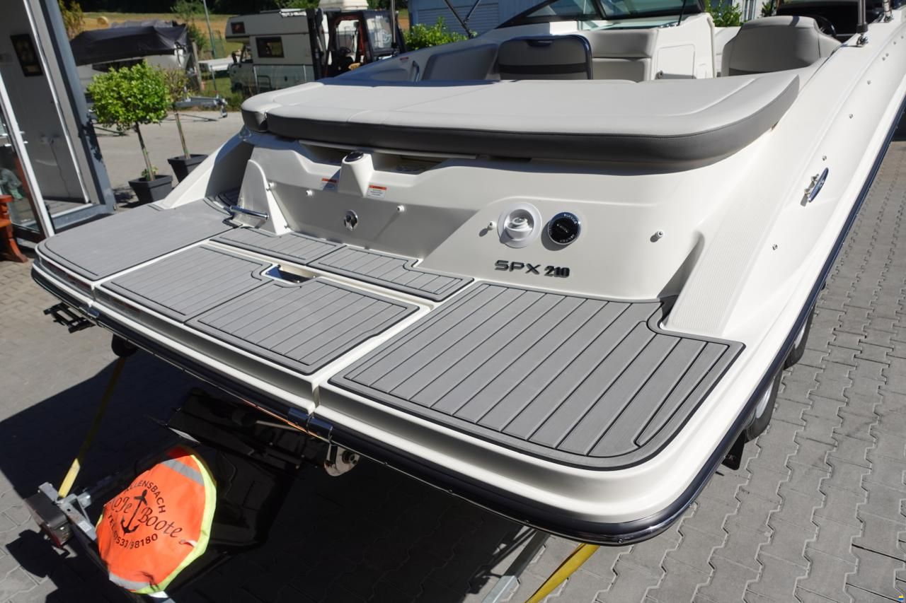 Sea Ray SPXE 210 & Trailer (1. Hand)