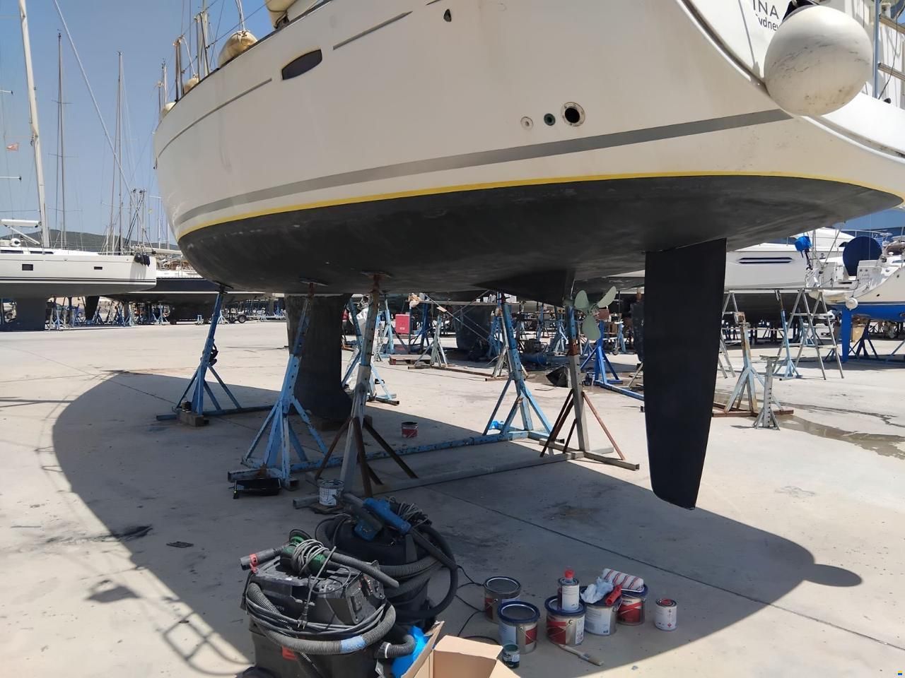 Beneteau Oceanis 43
