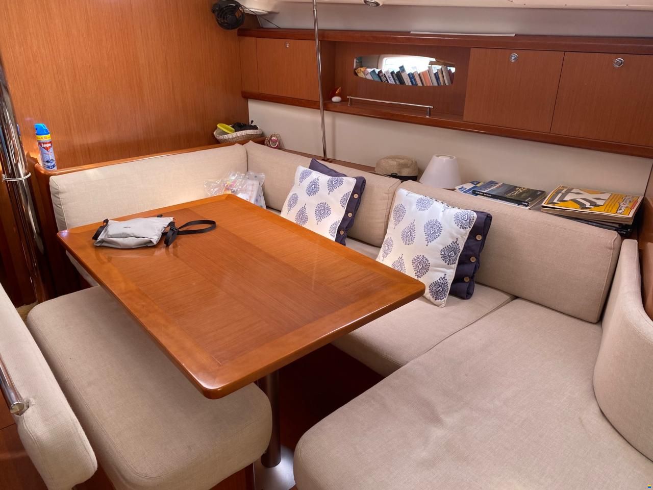 Beneteau Oceanis 43