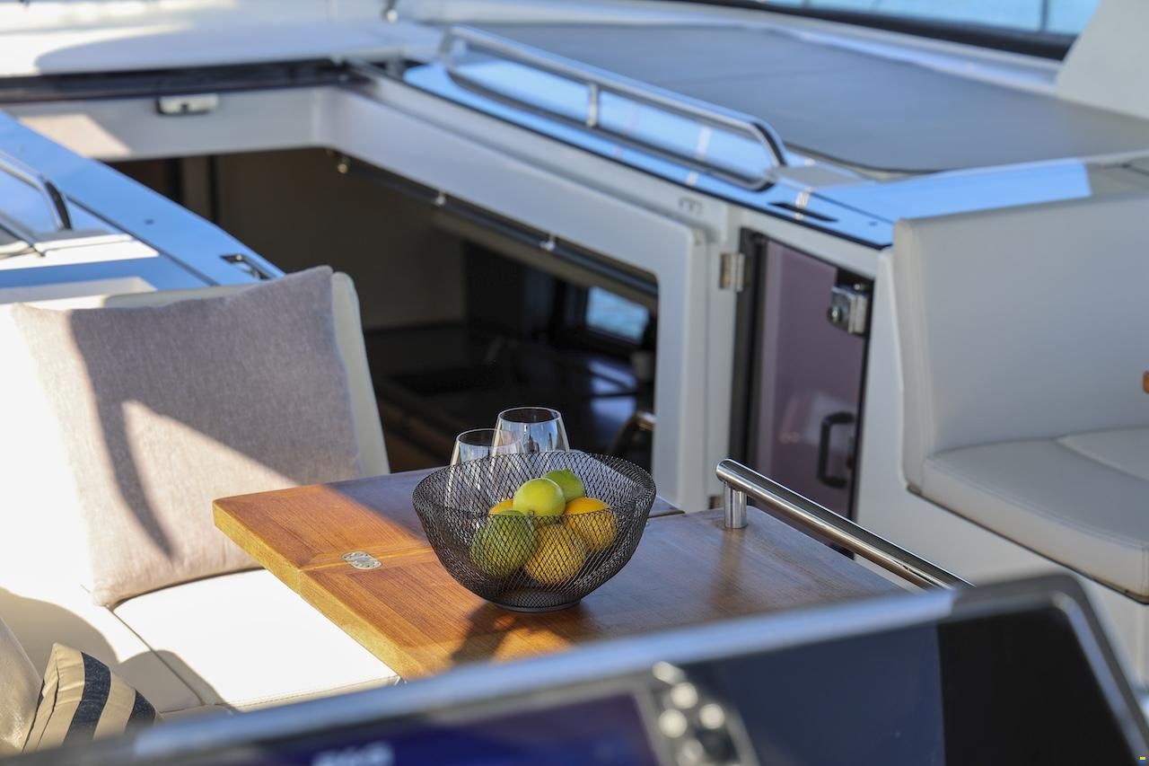 Beneteau OCEANIS YACHT 62