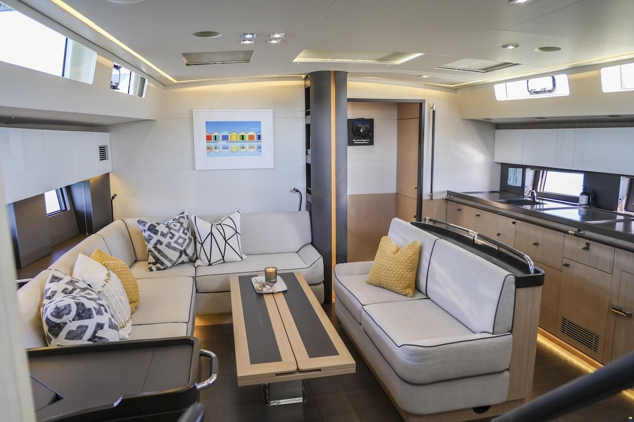 Beneteau OCEANIS YACHT 62