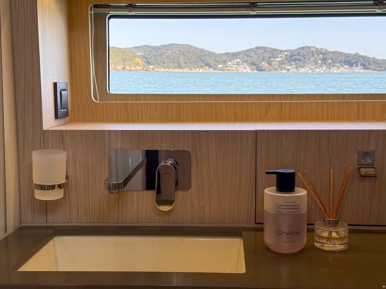 Beneteau OCEANIS YACHT 62