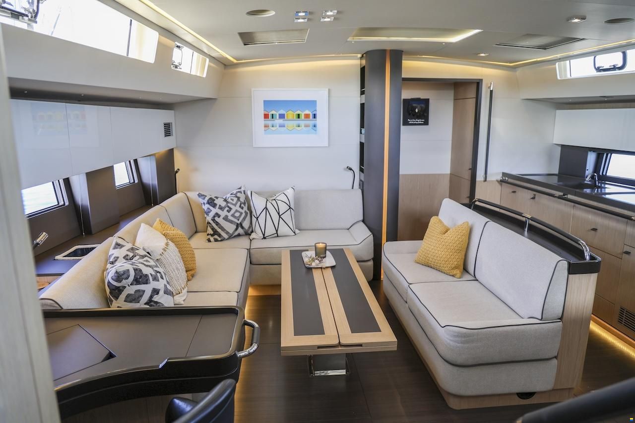Beneteau OCEANIS YACHT 62