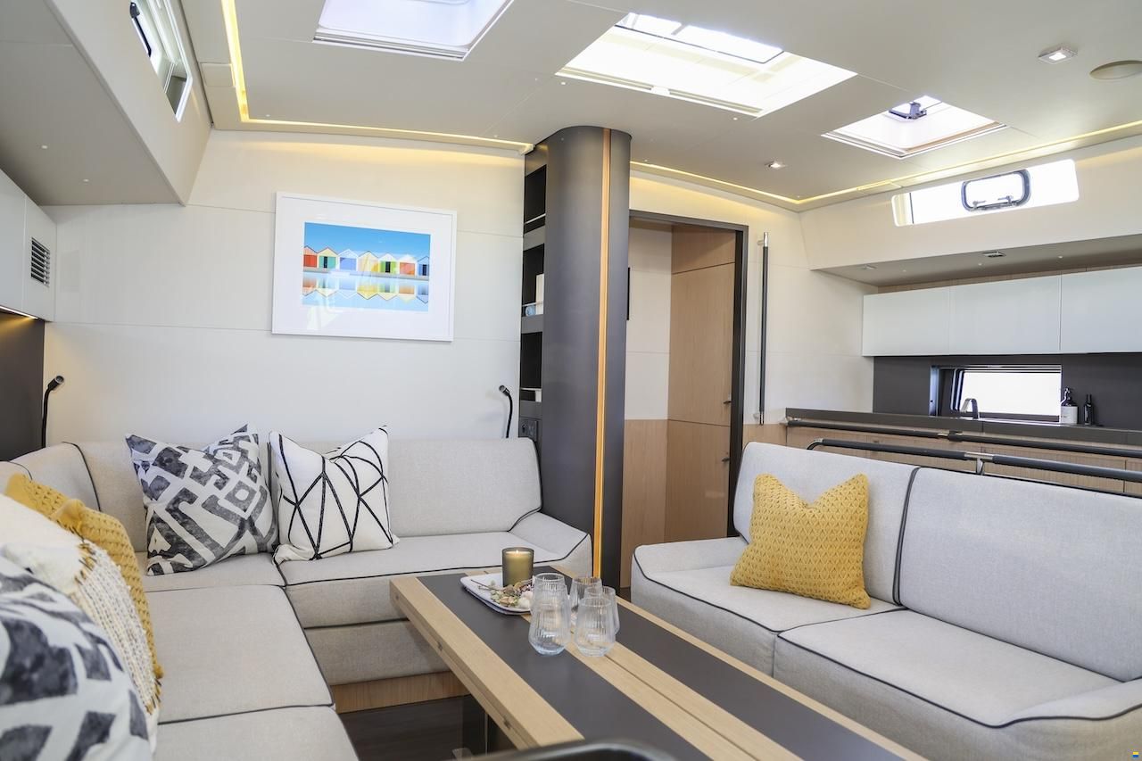 Beneteau OCEANIS YACHT 62