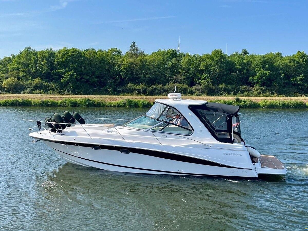Four Winns V378 (Vista)