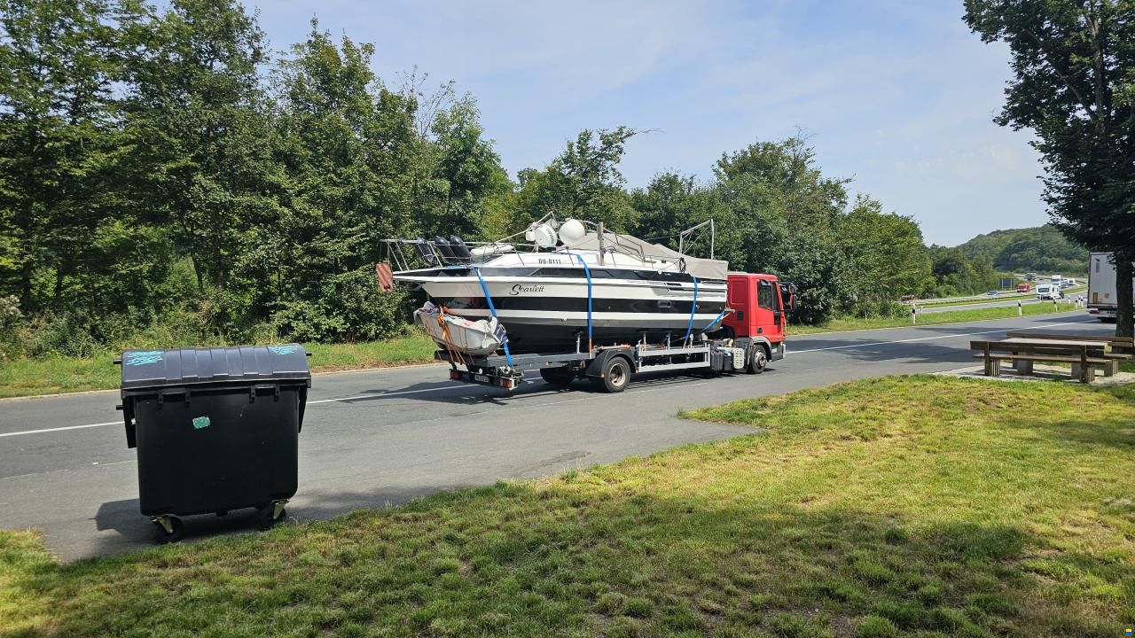 Regal Ambassador 255XL