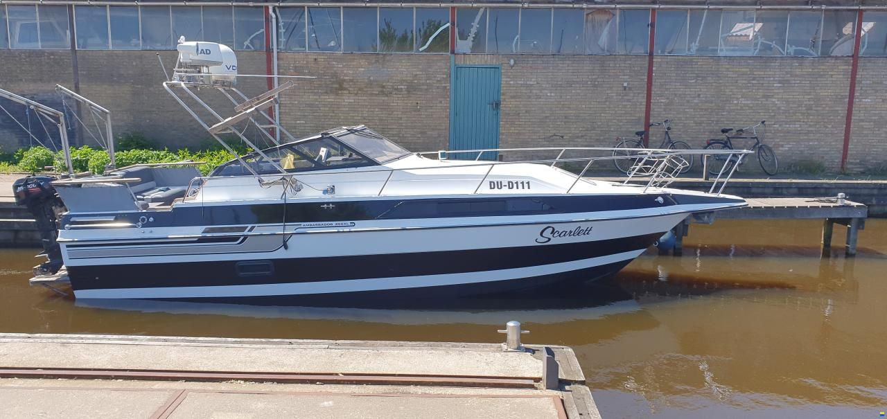 Regal Ambassador 255XL