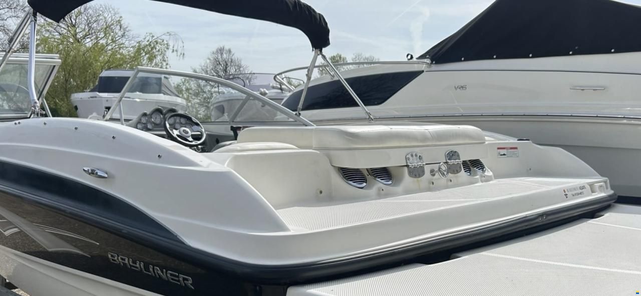 Bayliner 185