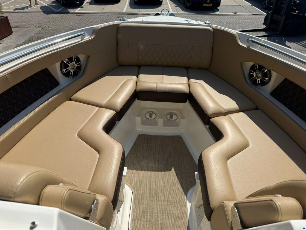 Sea Ray SLX 250