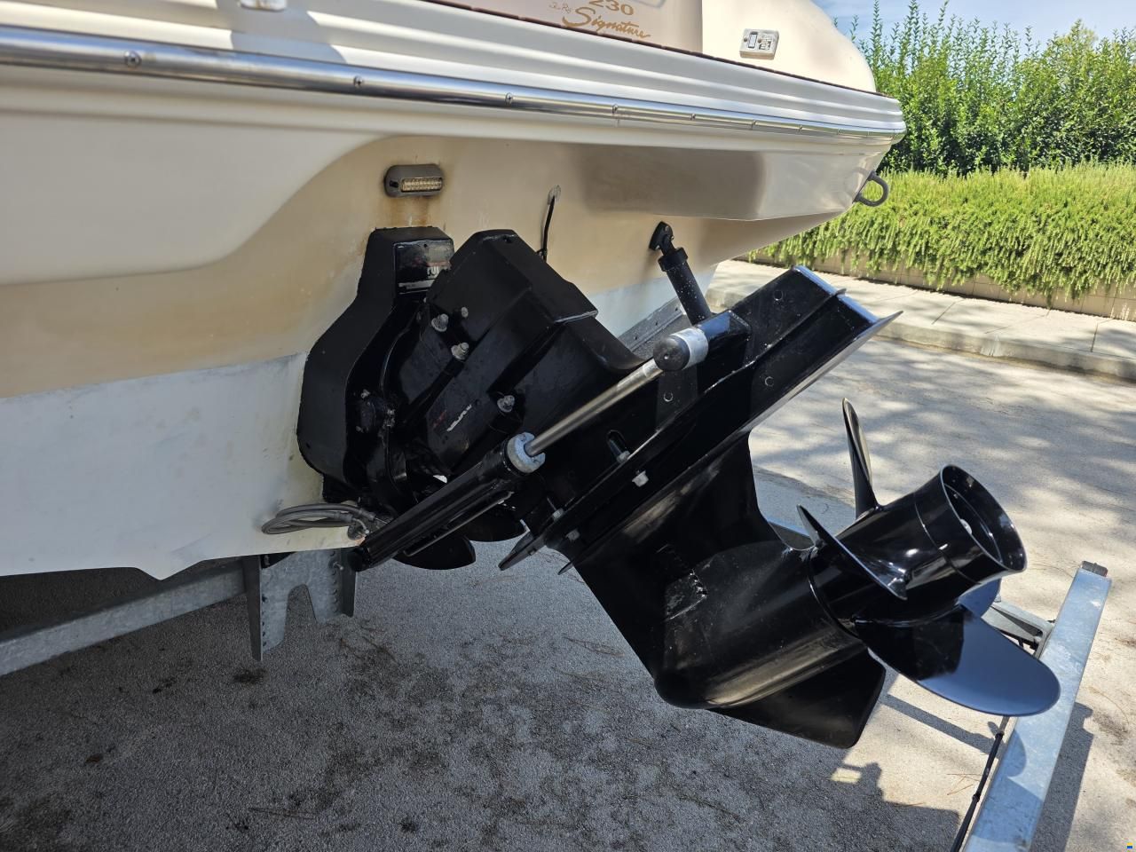 Sea Ray 230 Overnighter Select