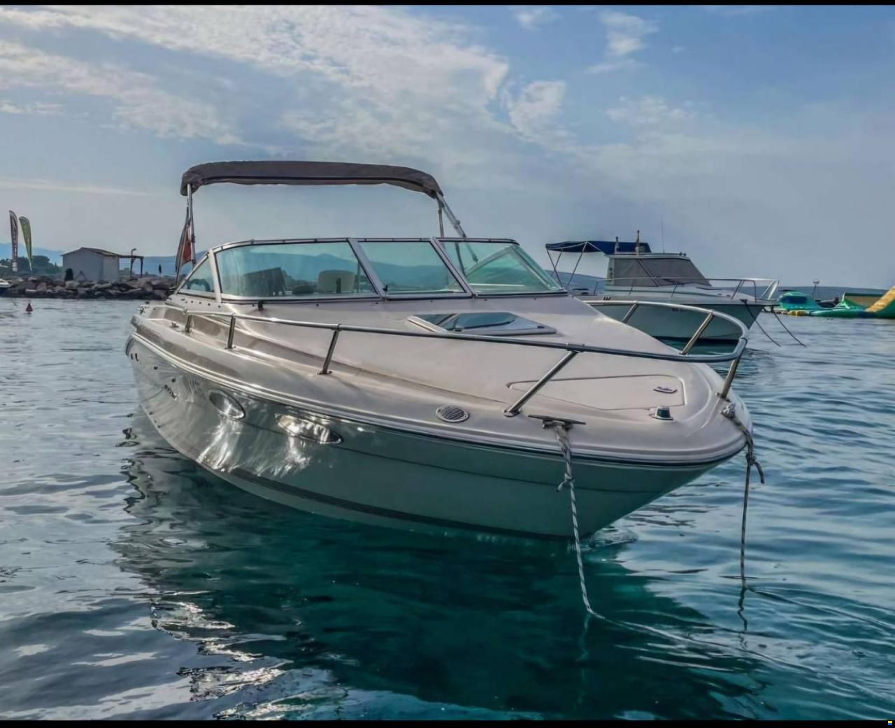 Sea Ray 230 Overnighter Select