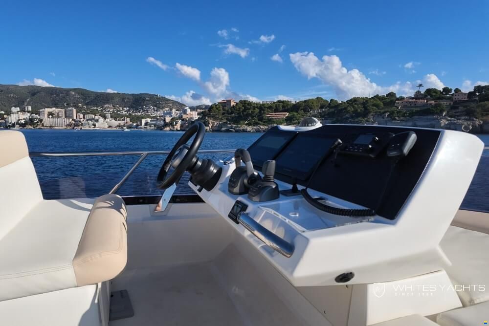 Prestige 450 Fly