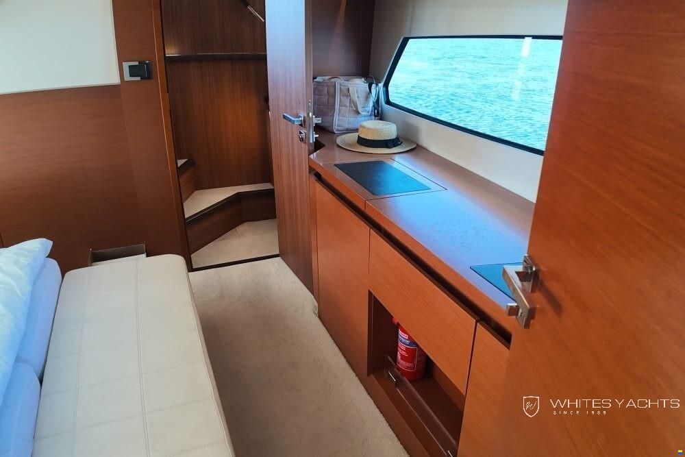 Prestige 450 Fly