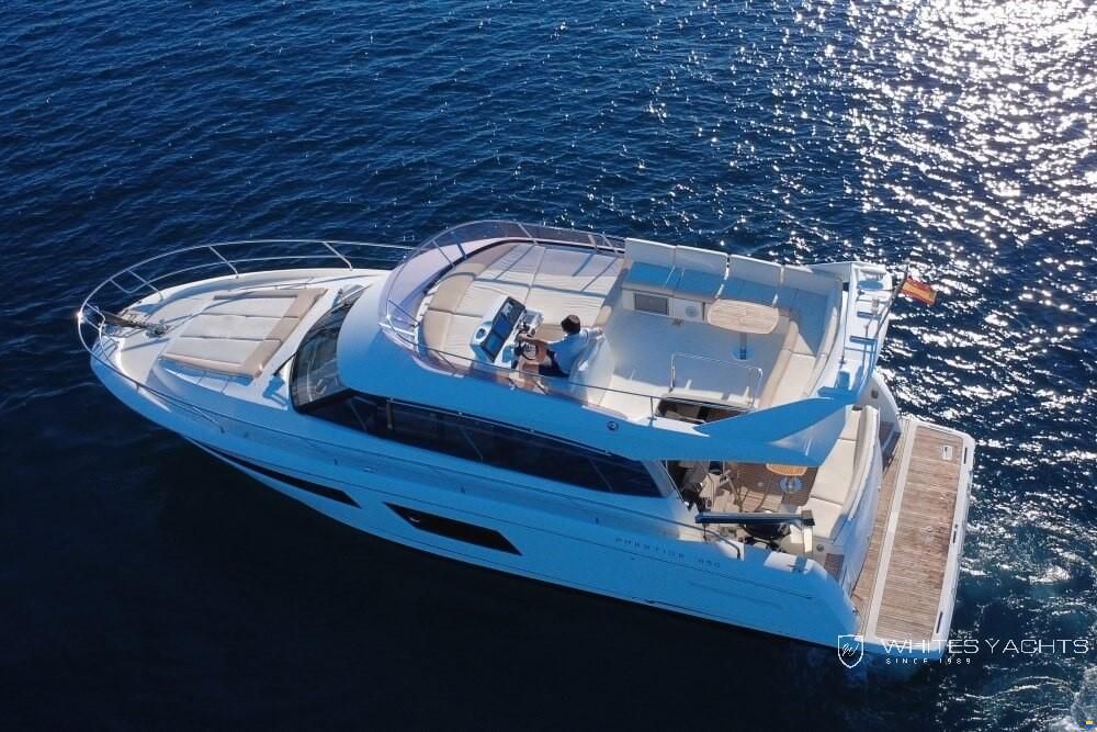 Prestige 450 Fly