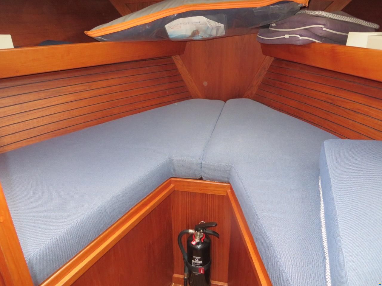Nauticat 33