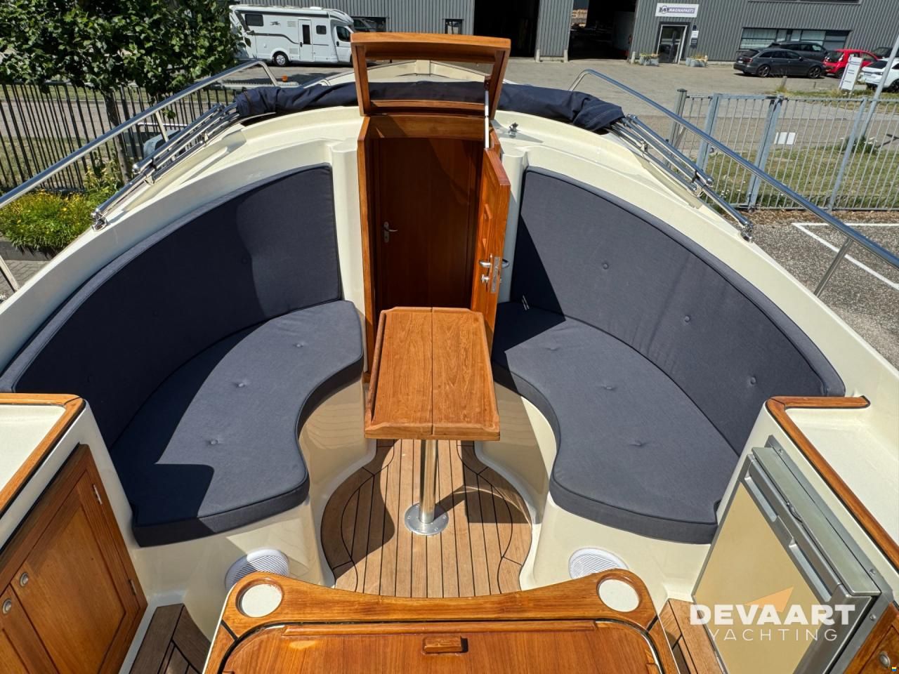 Intercruiser 27