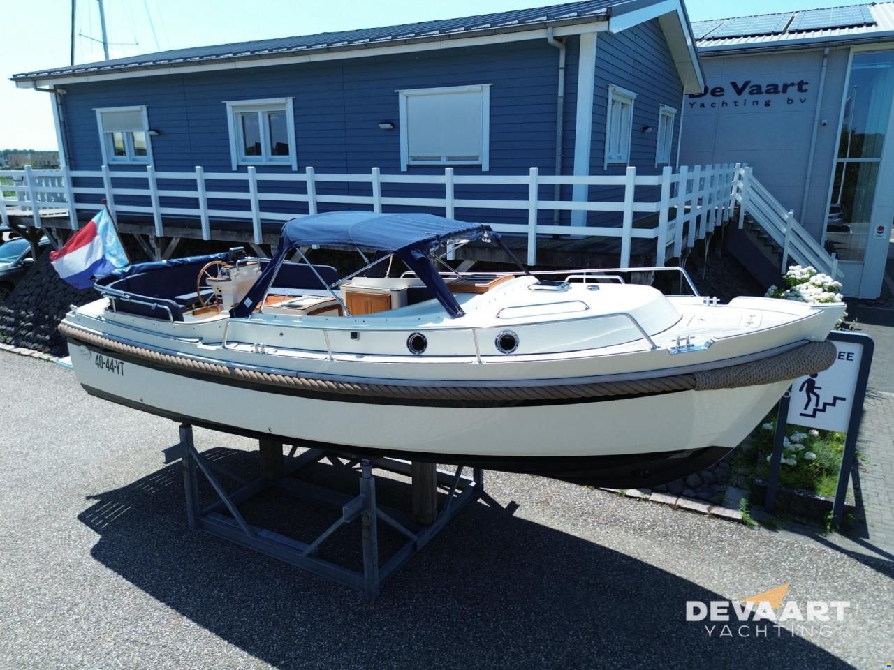 Intercruiser 27