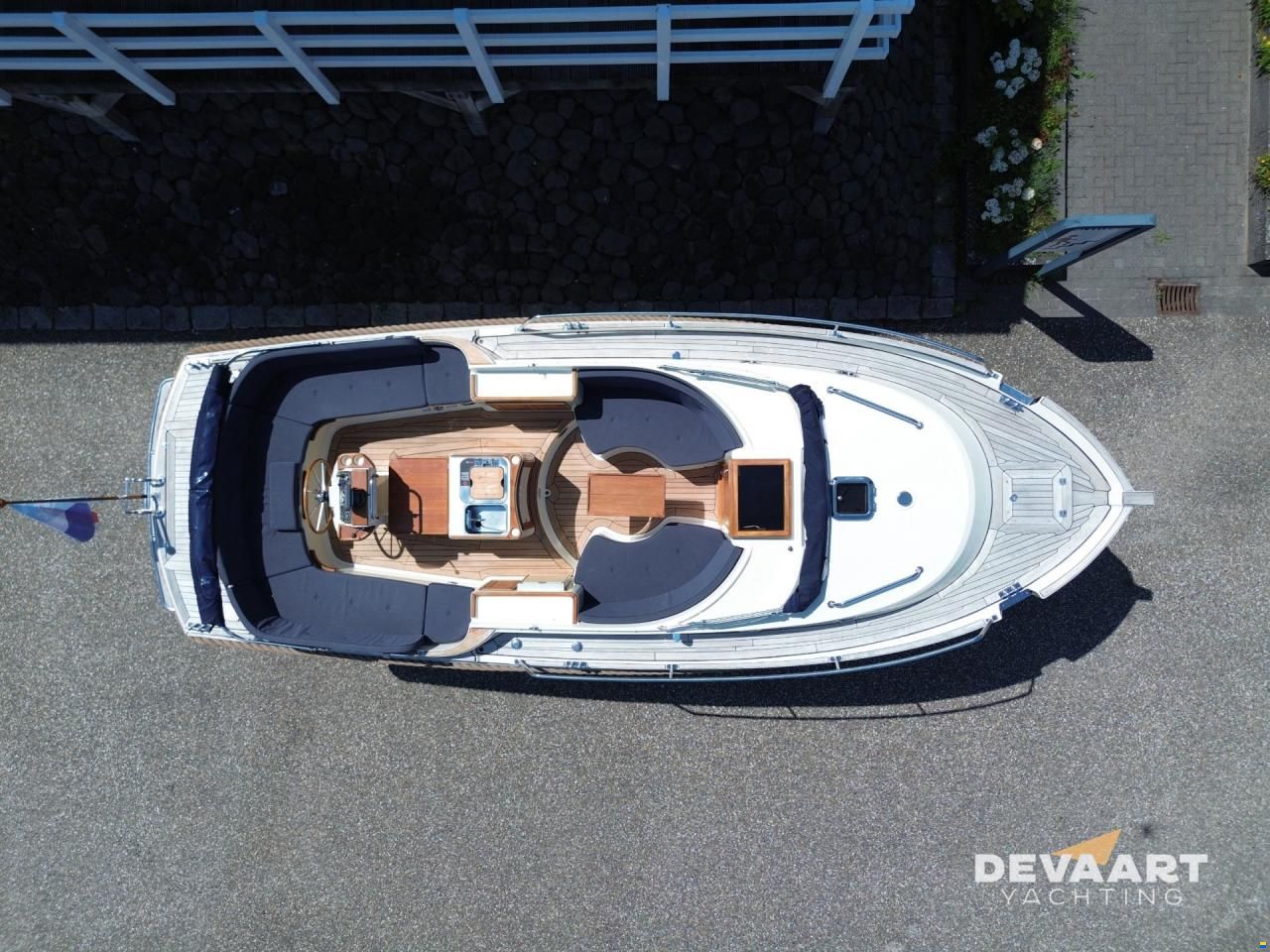 Intercruiser 27