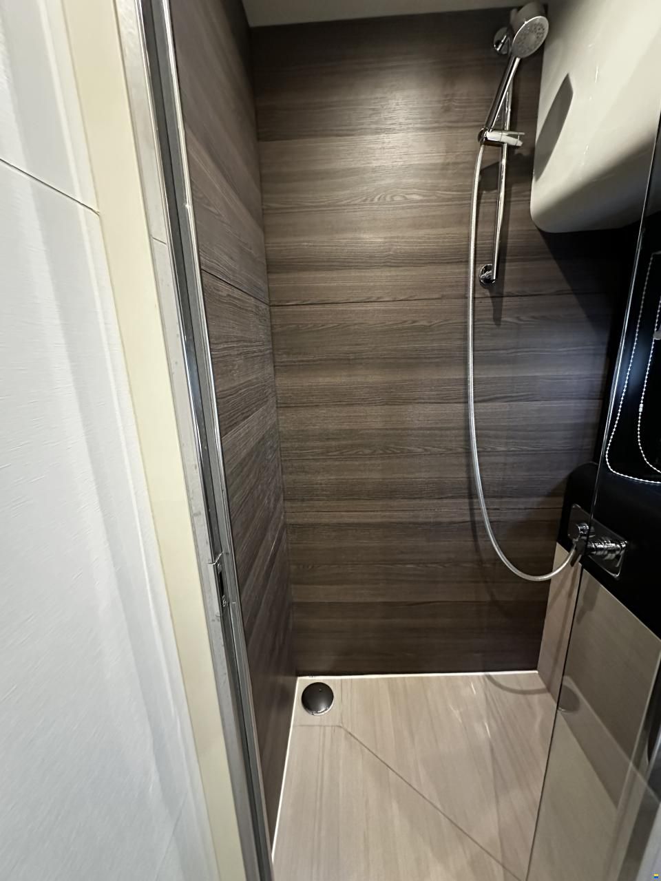 Absolute Navetta 52