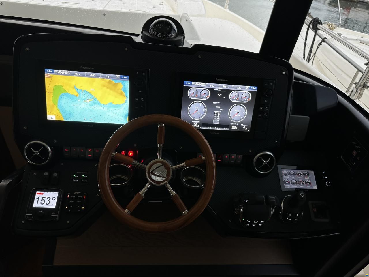 Absolute Navetta 52